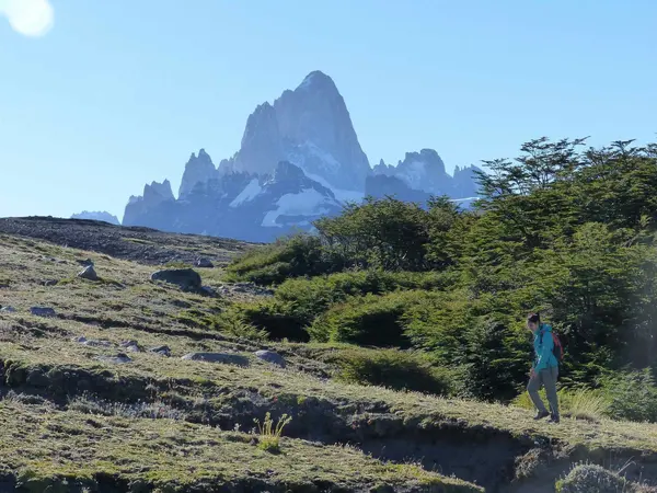 Climbing toward Pliegue Tumbado, with Fitz Roy behind